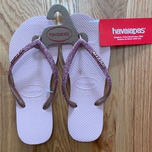 Pink sparkly Havainas